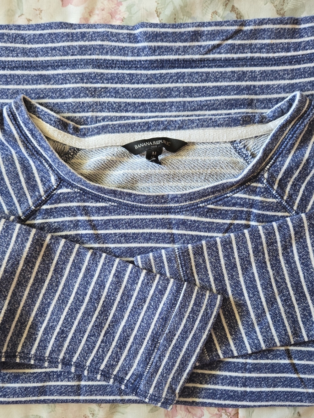 Banana Republic Striped Sweater – Size M – Blue/White